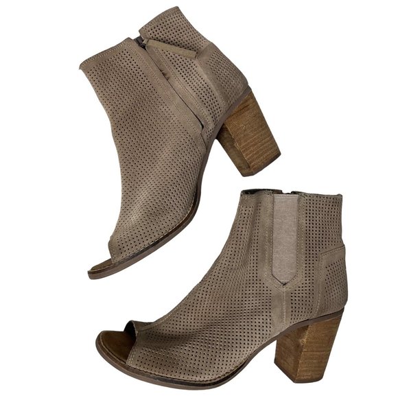 Toms Shoes - Toms 10 Womens Perforated Majorca Leaf Tan Leather Zip Peep Toe Booties Heels